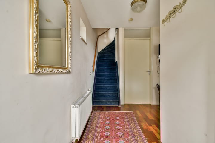 Foto 3 van Rode Ring 226