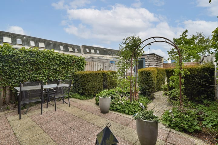 Foto 5 van Rode Ring 226