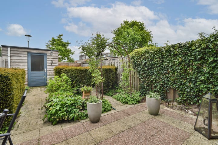 Foto 6 van Rode Ring 226