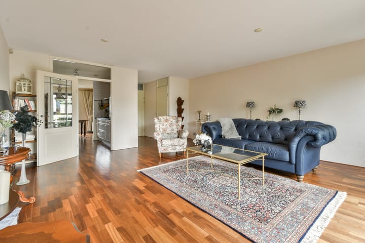 Foto 8 van Rode Ring 226