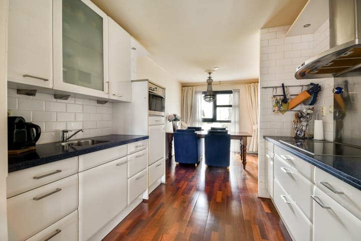 Foto 9 van Rode Ring 226