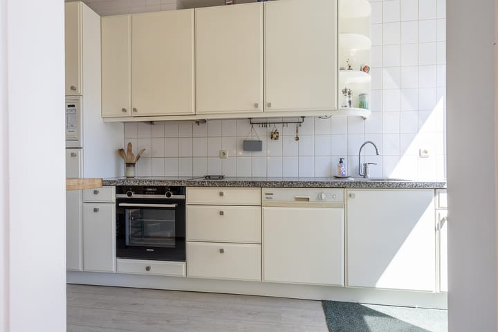 Foto 14 van Linnaeusstraat 2