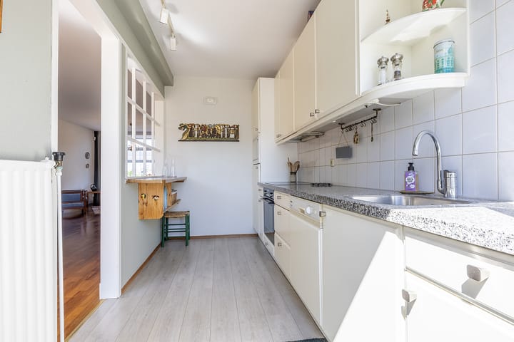 Foto 15 van Linnaeusstraat 2