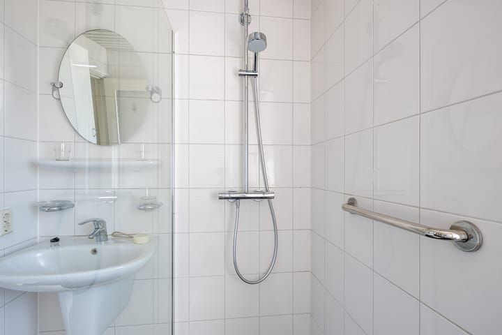 Foto 17 van Linnaeusstraat 2