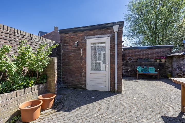 Foto 48 van Linnaeusstraat 2