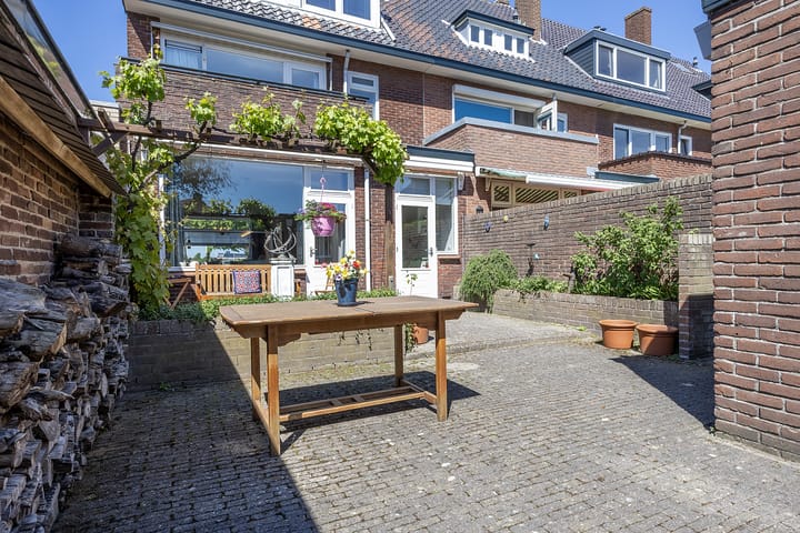 Foto 51 van Linnaeusstraat 2