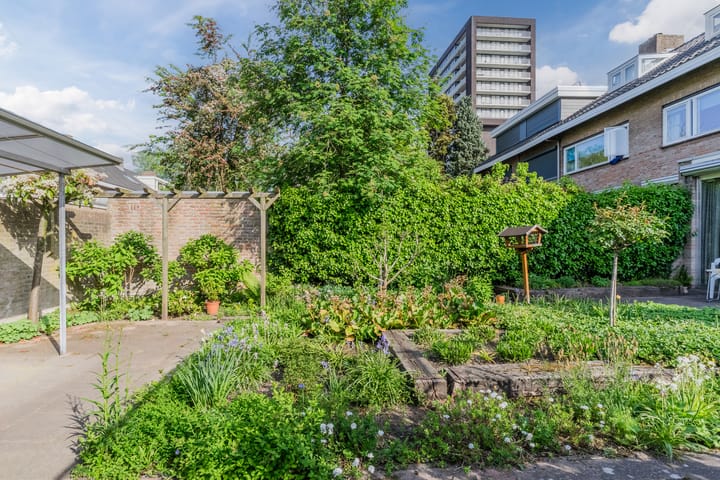 Foto 34 van Vanvitelliweg 33