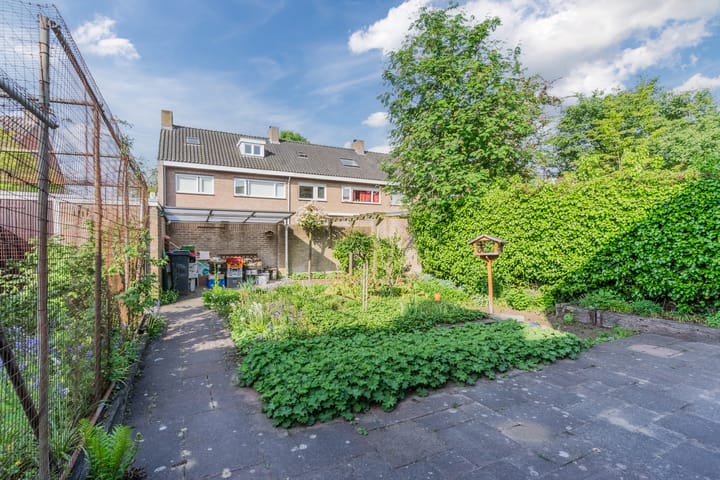 Foto 35 van Vanvitelliweg 33