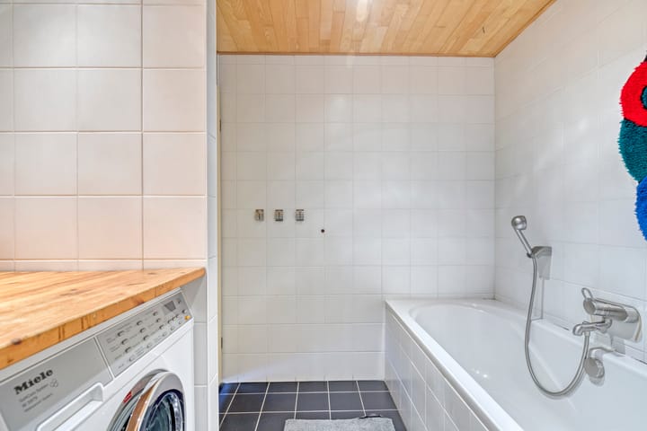 Foto 24 van Veenbesstraat 40