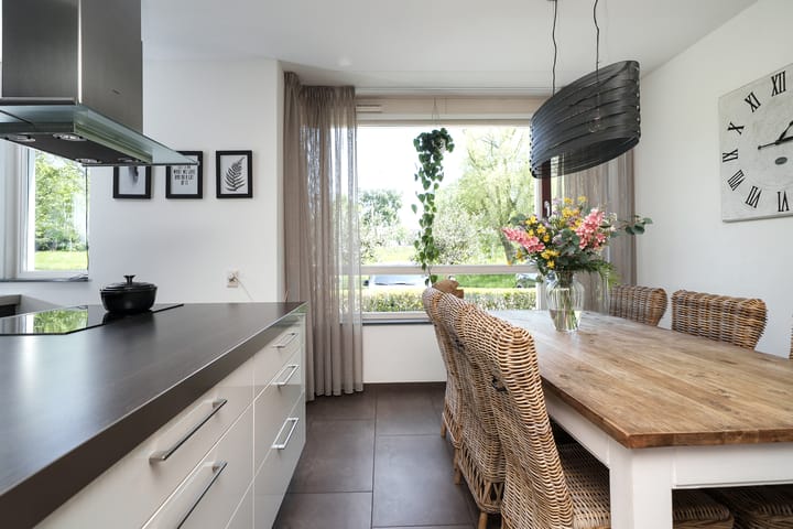 Photo 11 of Viermerenstraat 21