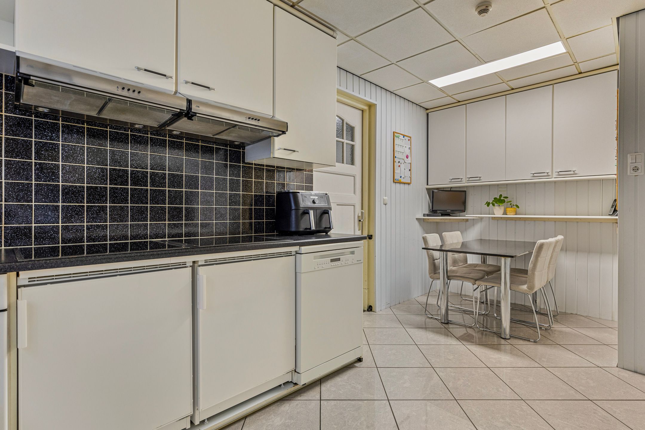 Foto 12 van Poortstraat 2