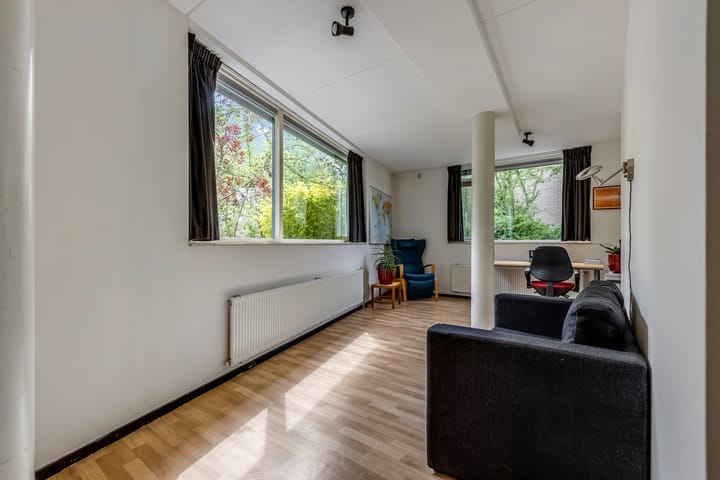 Photo 4 of Pennstate 33