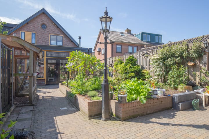 Foto 31 van Middenstraat 38