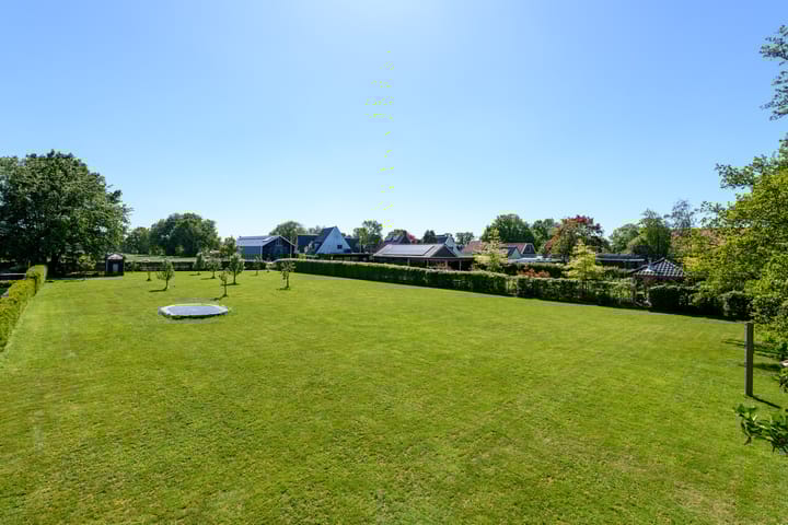 Foto 99 van Kommisjewei 168