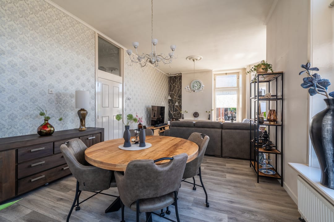 Foto 23 van Spoorstraat 43