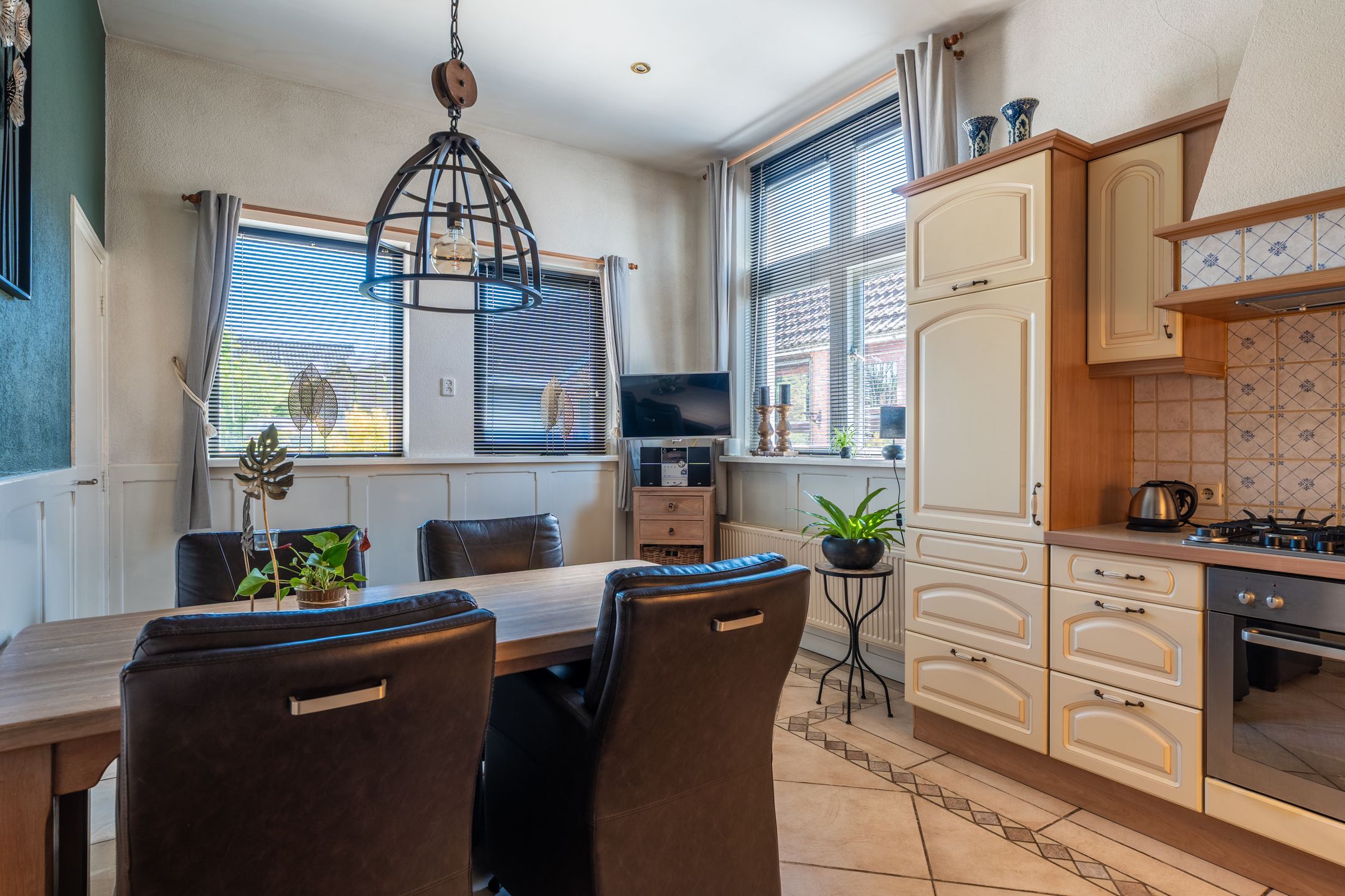 Foto 24 van Spoorstraat 43