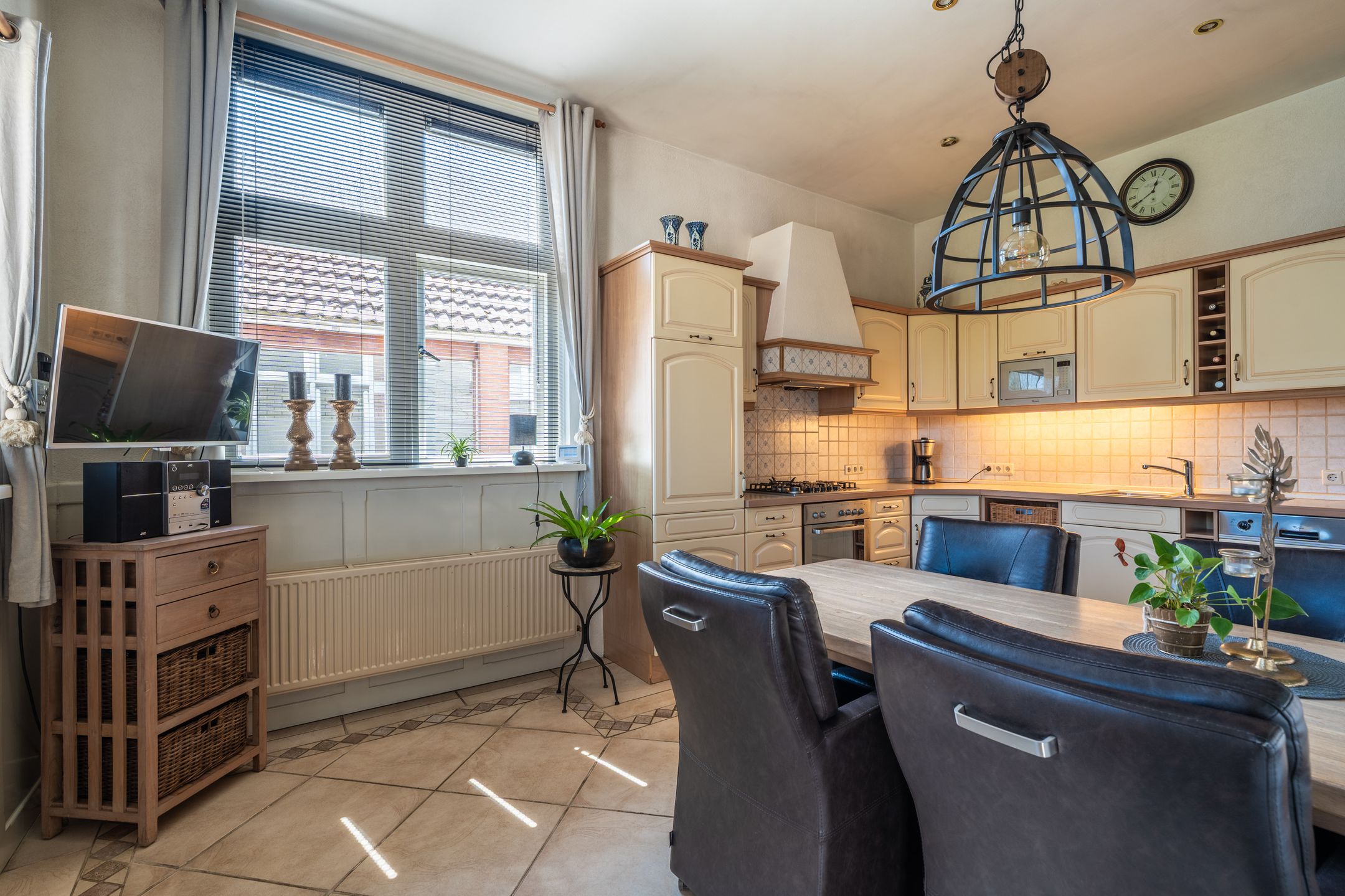 Foto 27 van Spoorstraat 43