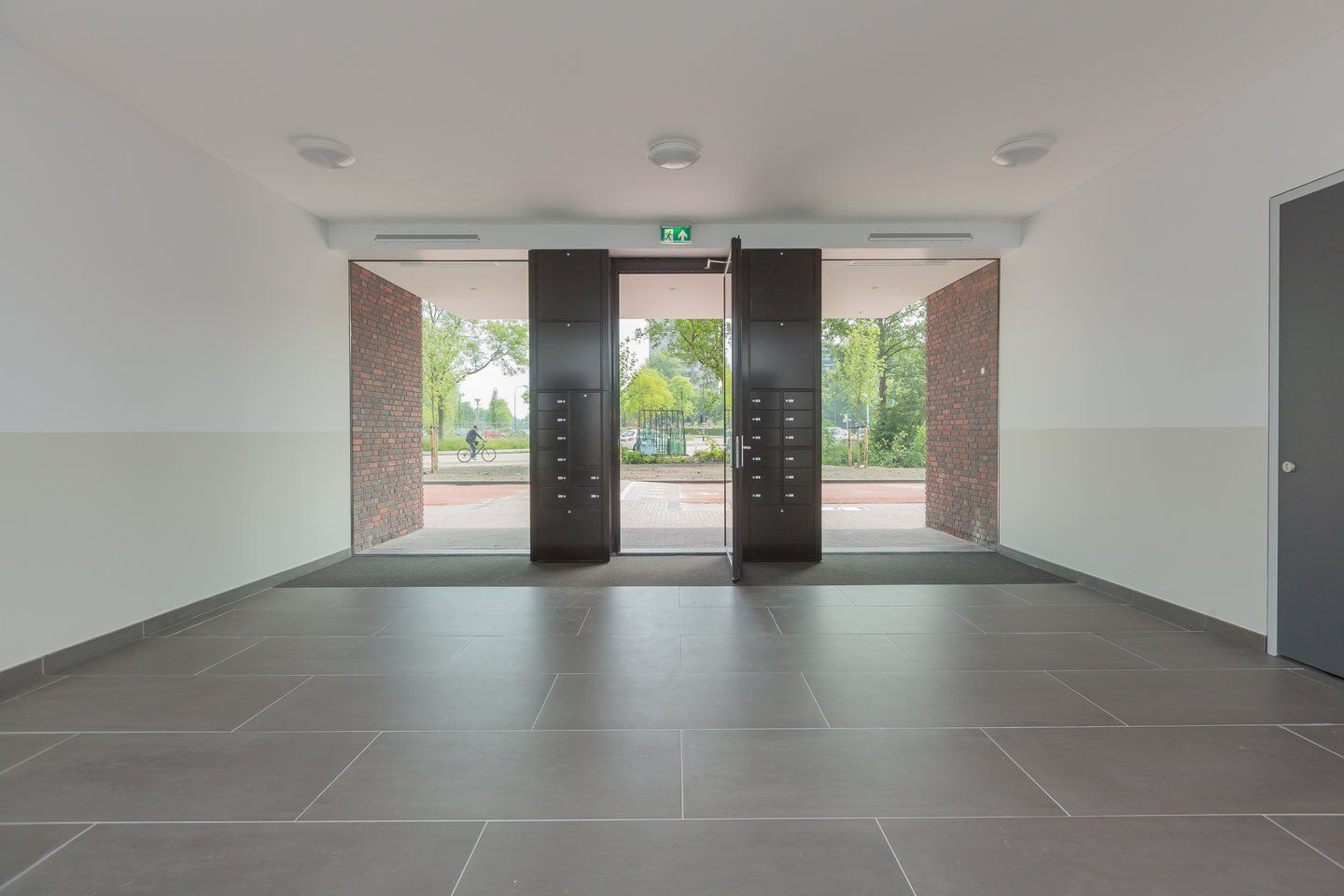 Foto 10 van Roolandweg 39