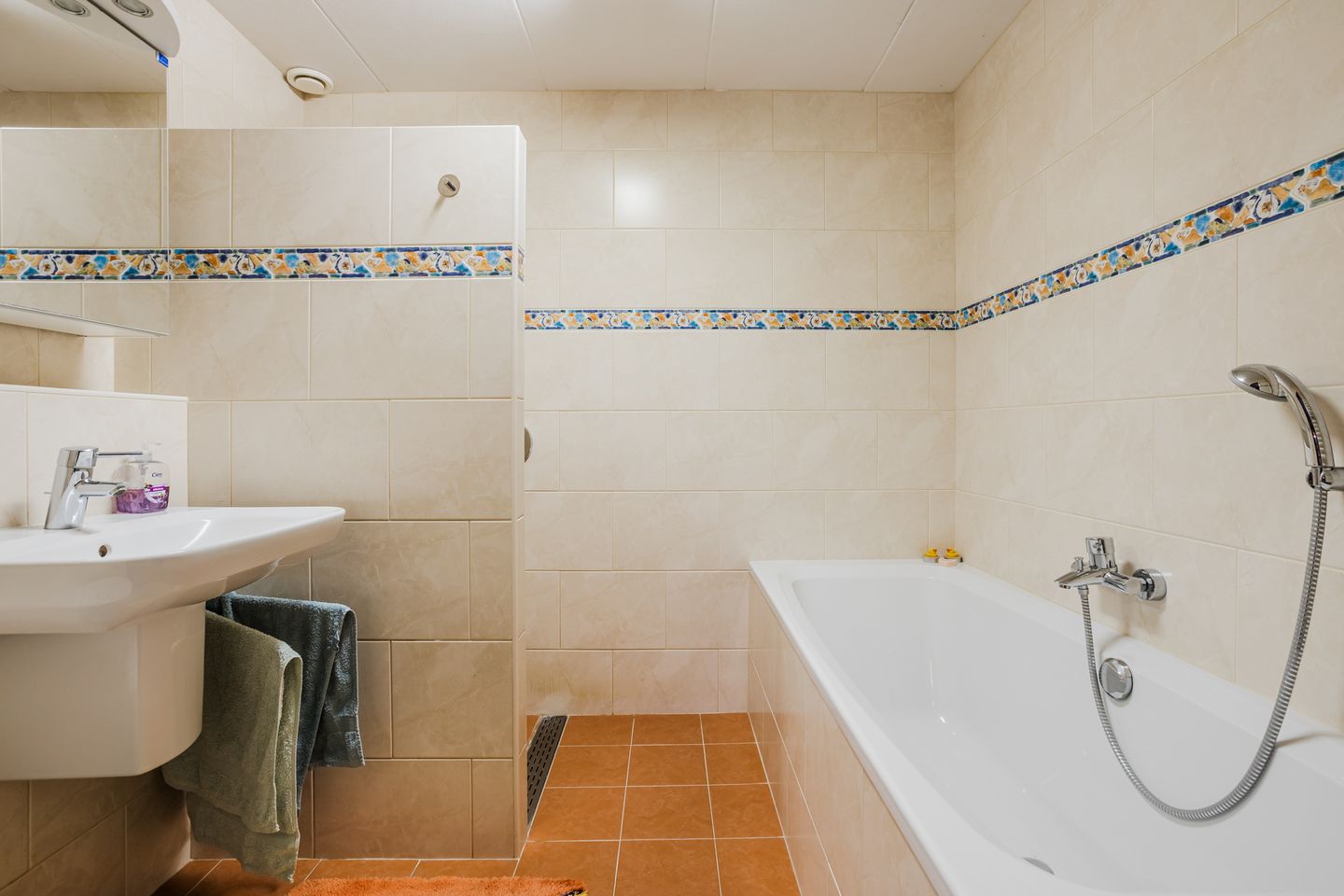 Photo 34 of Sloutersverlaat 23