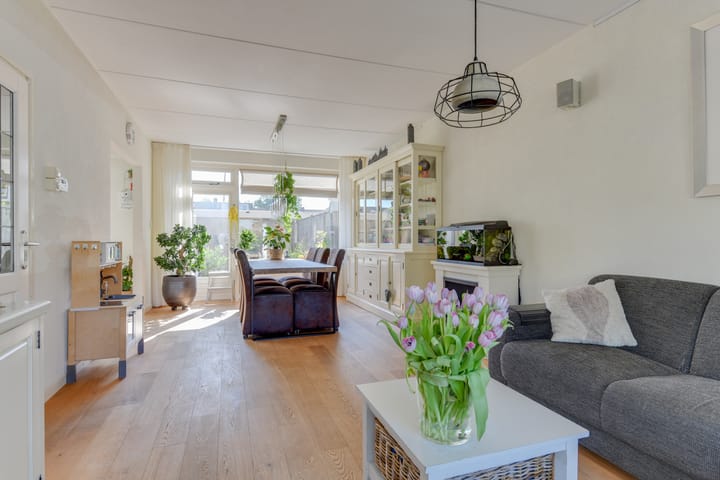 Foto 17 van Meeuwenlaan 64