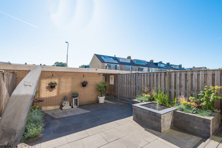 Foto 45 van Meeuwenlaan 64