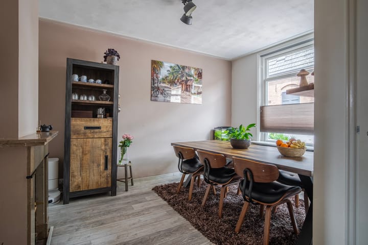 Foto 12 van Tolstraat 36