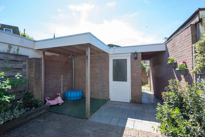 Foto 16 van Strick van Linschotenstraat 4