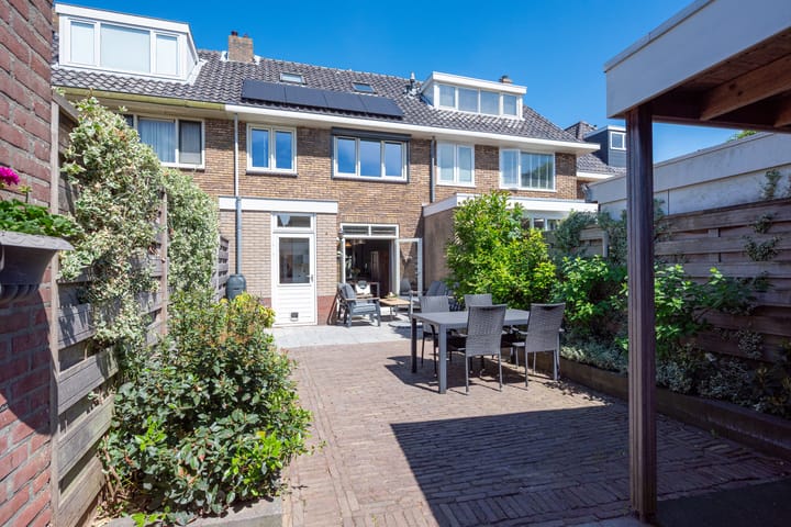 Foto 27 van Strick van Linschotenstraat 4