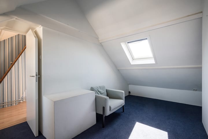 Foto 34 van Strick van Linschotenstraat 4