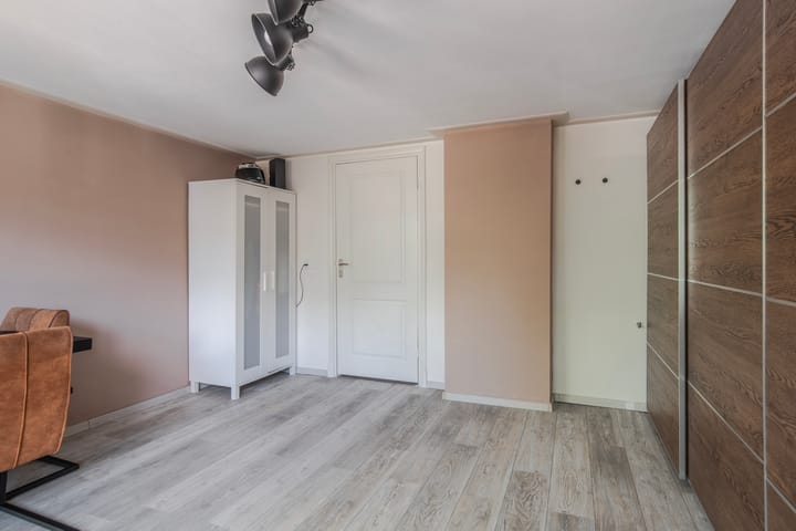 Foto 27 van Tolstraat 36