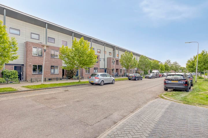 Foto 34 van Magnolialaan 24