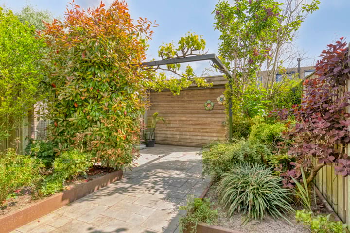 Foto 30 van Magnolialaan 24