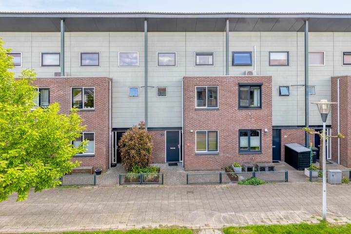 Foto 1 van Magnolialaan 24