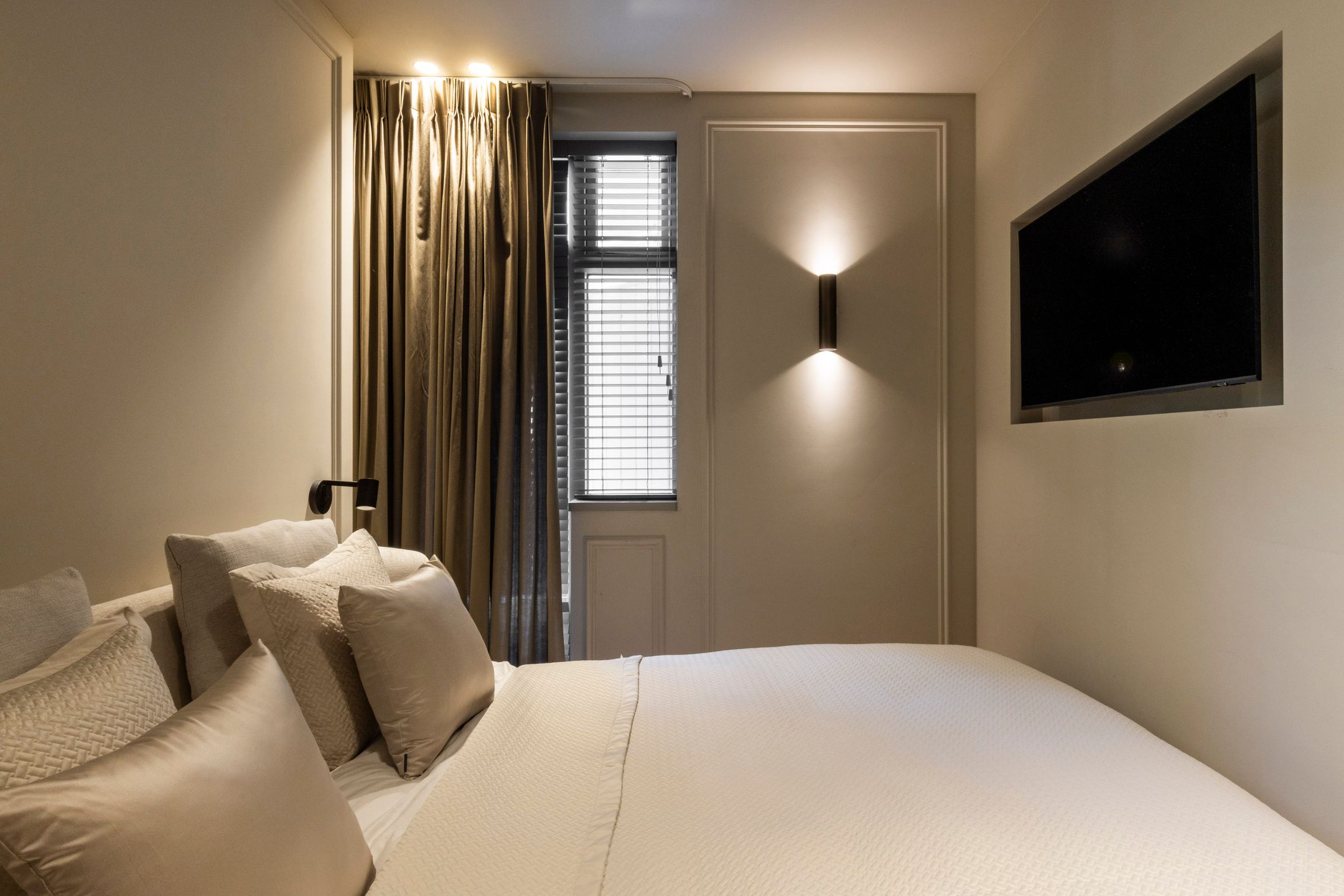 Foto 21 van Van Tuyll van Serooskerkenweg 122-1