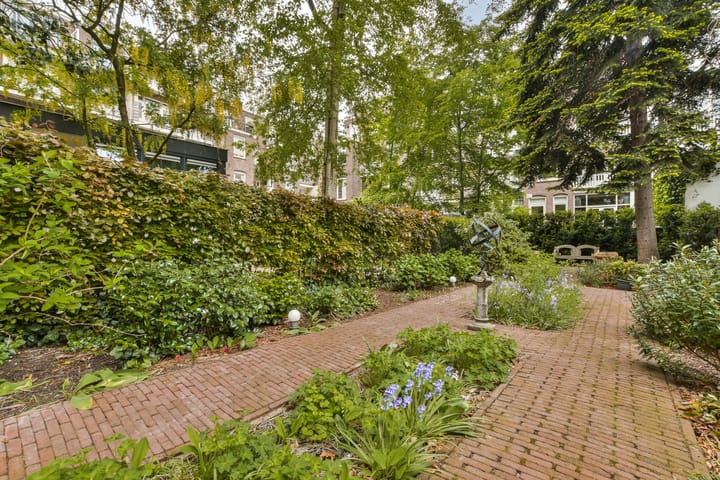 Foto 16 van Ruysdaelstraat 64-H