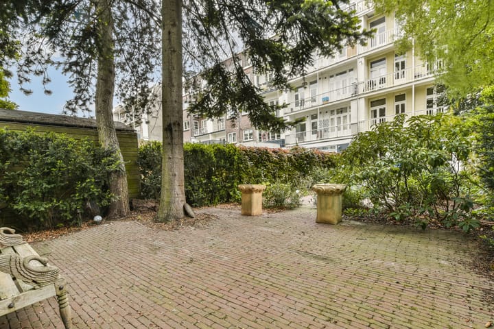 Foto 17 van Ruysdaelstraat 64-H