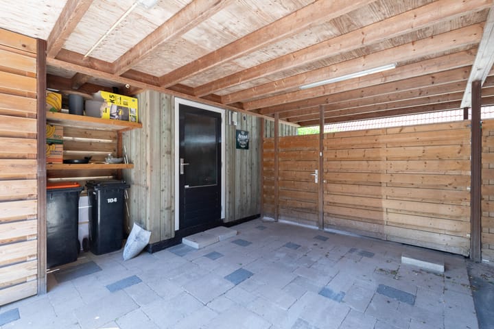 Photo 44 of Wildforster 104