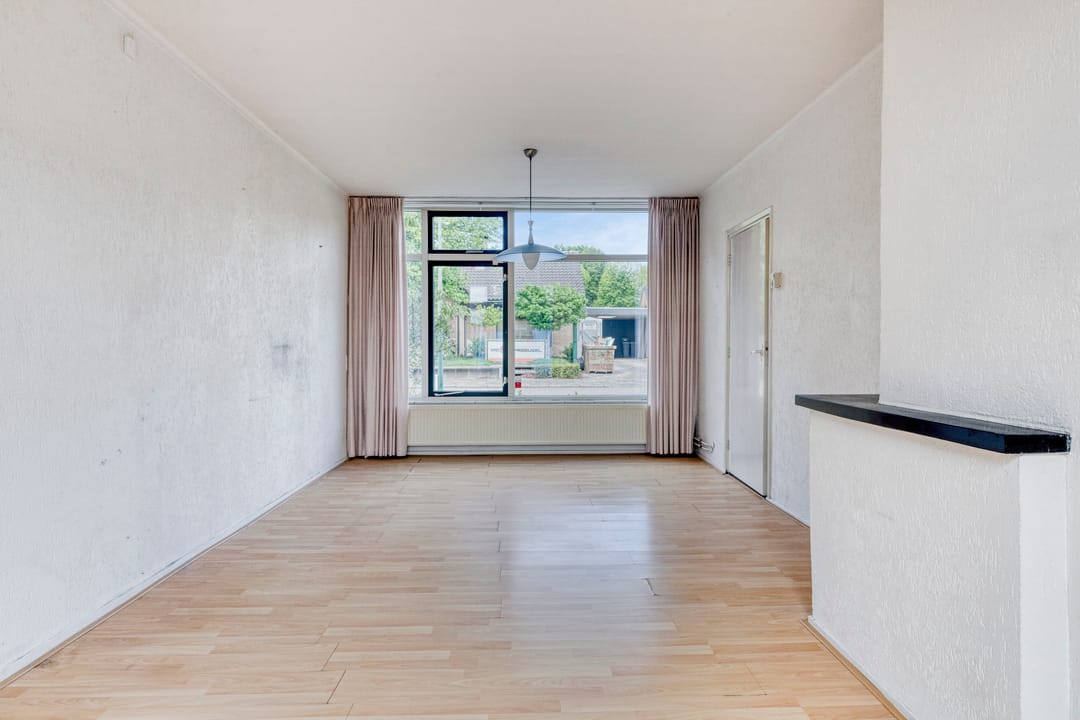 Photo 2 of Merwedelaan 11