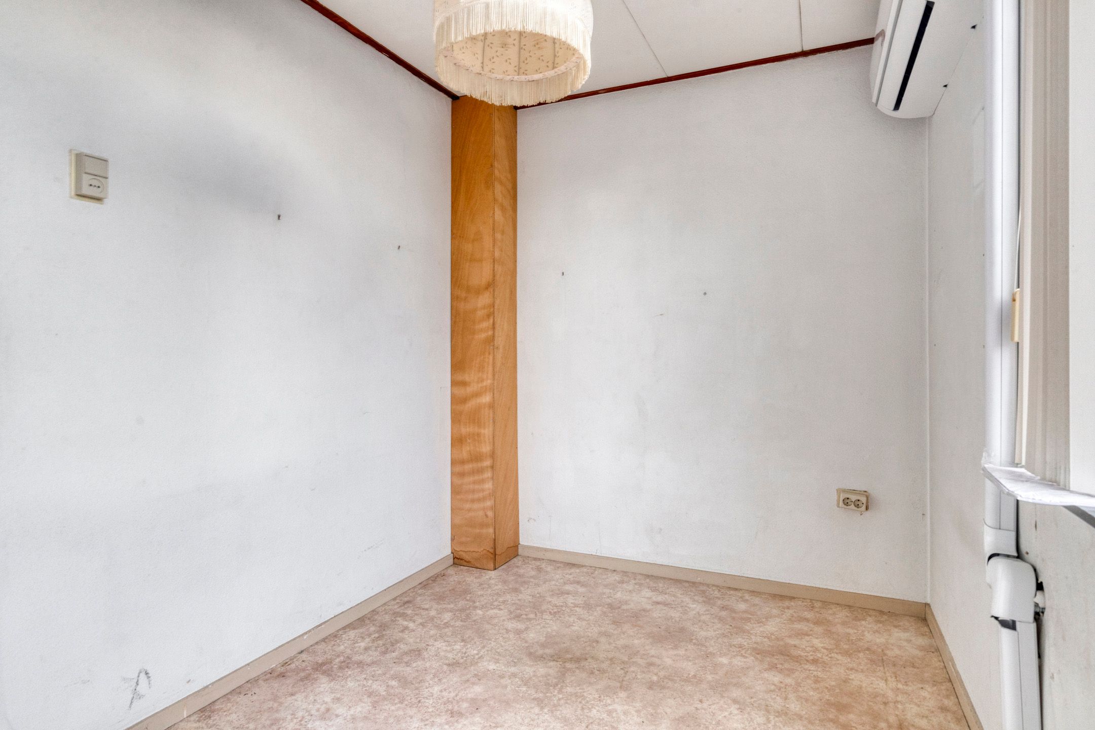 Photo 27 of Merwedelaan 11