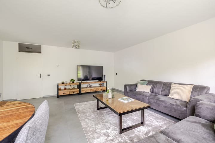 Foto 13 van Suze Groenewegplantsoen 71