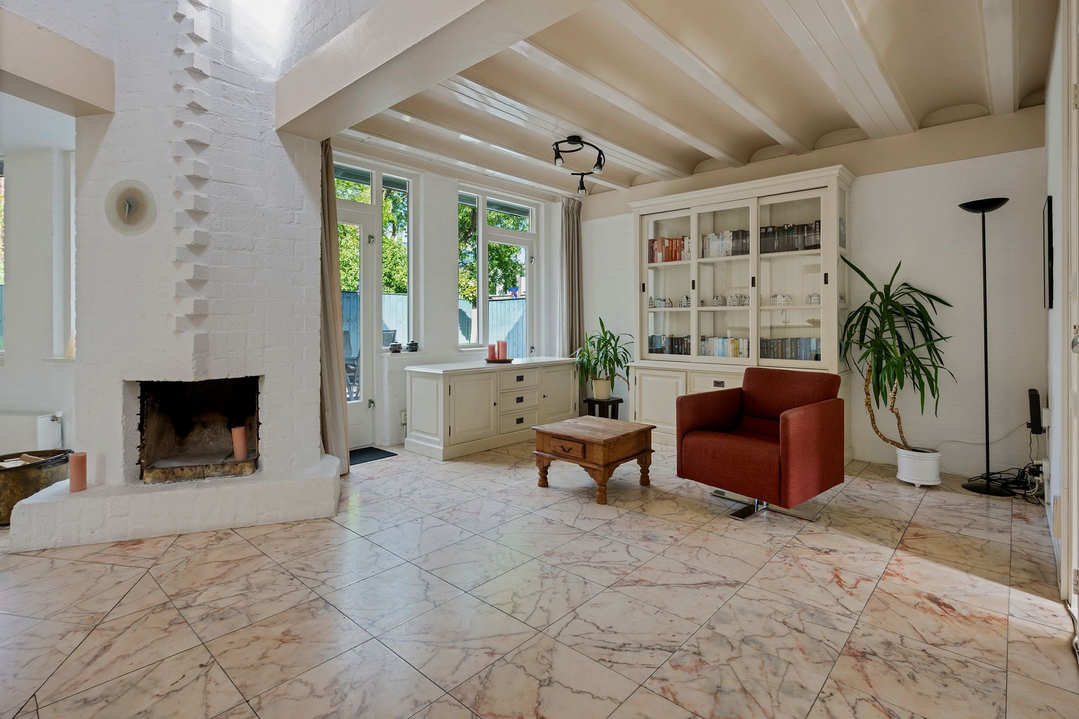 Foto 15 van Zwaluw 82