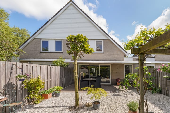 Foto 3 van Schrijverstraat 4