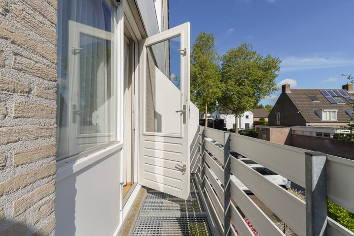 Foto 19 van Schrijverstraat 4