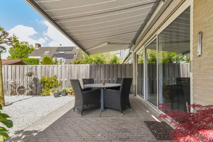 Foto 31 van Schrijverstraat 4