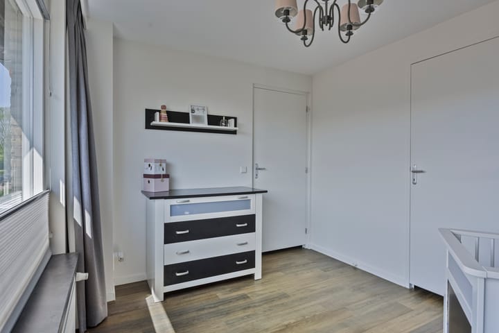 Foto 18 van Van Heuven Goedhartstraat 30