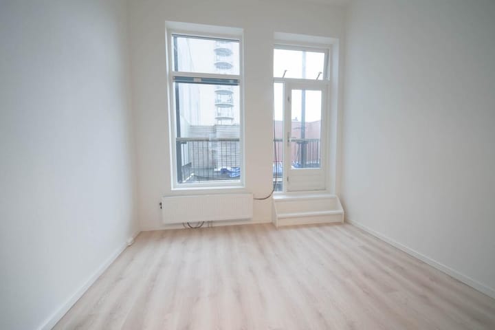 Photo 10 of Voorstreek 101-D