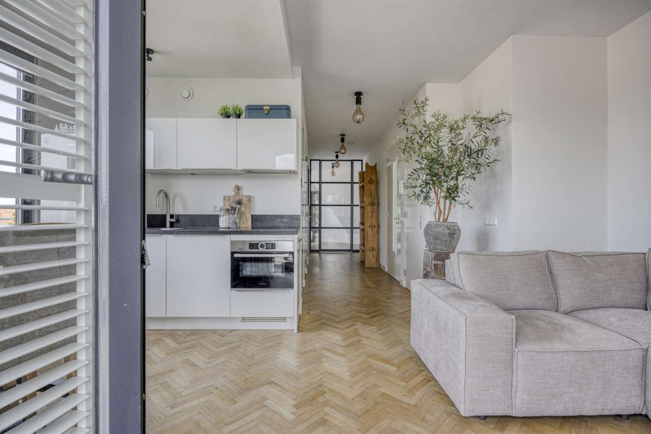 Foto 10 van Laat 13-C