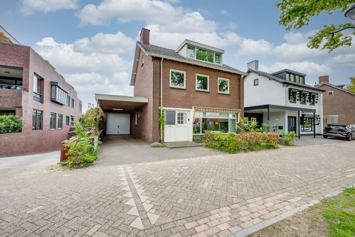 Photo 3 of Middenweg 1