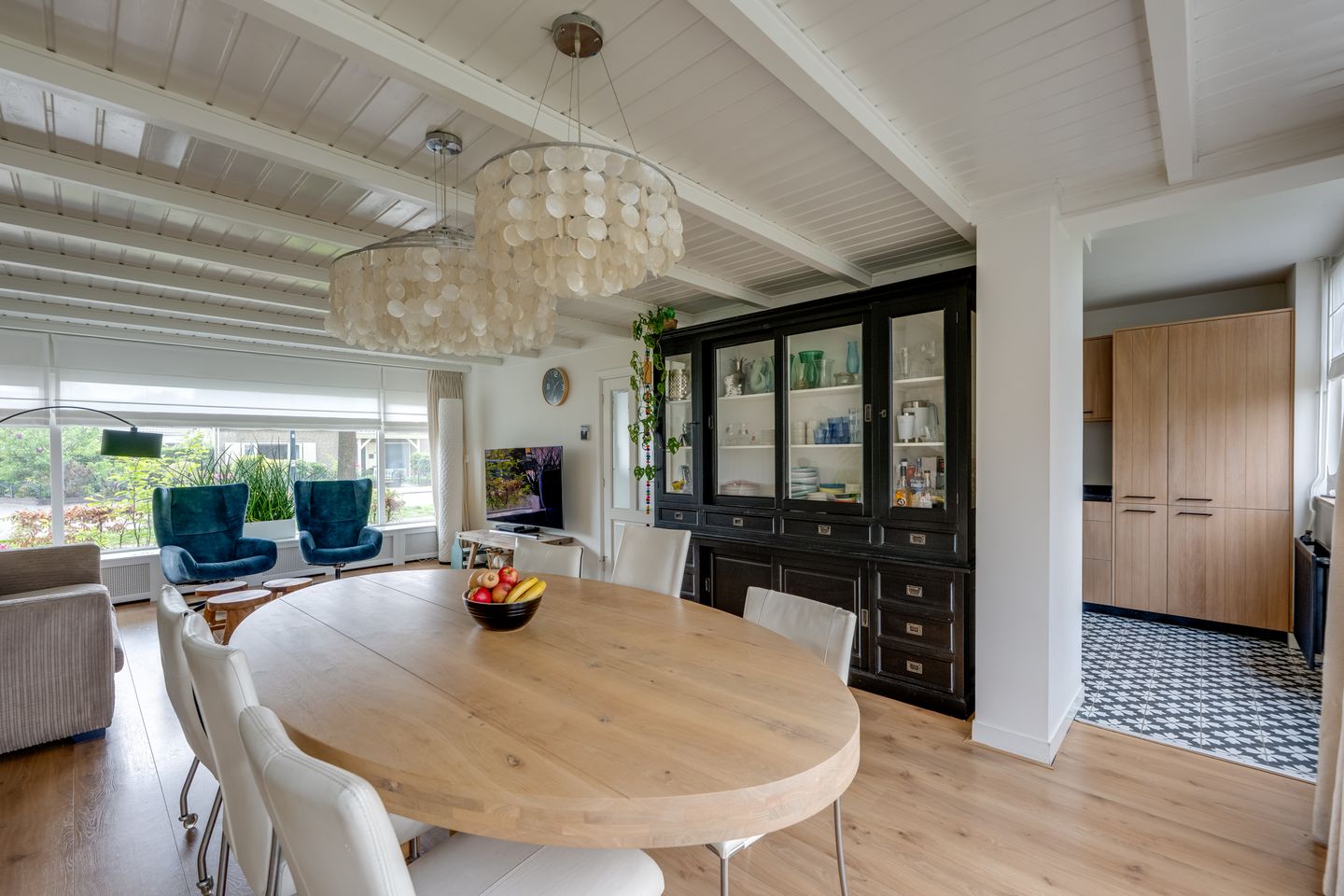 Foto 10 van Middenweg 1