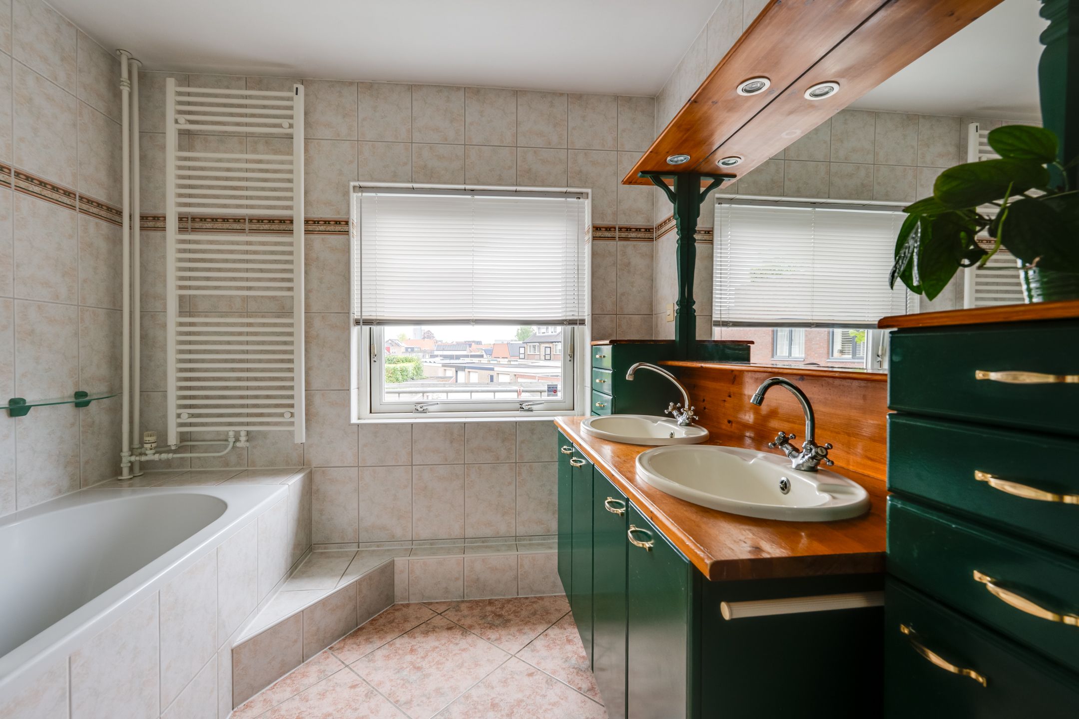 Foto 21 van Middenweg 1